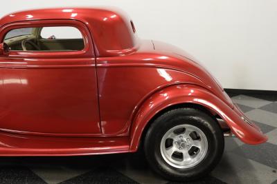 1933 Ford 3-Window