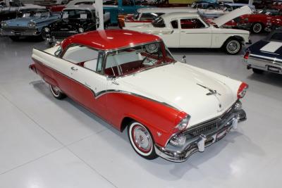 1955 Ford Fairlane Victoria