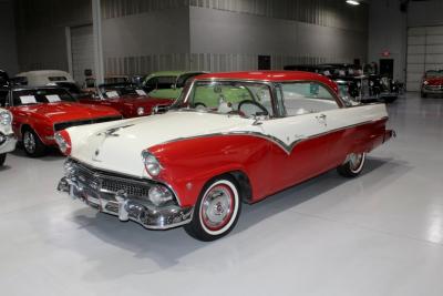 1955 Ford Fairlane Victoria