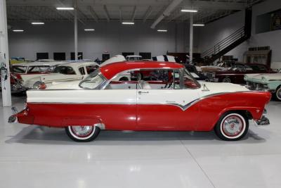 1955 Ford Fairlane Victoria