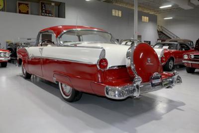 1955 Ford Fairlane Victoria