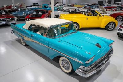 1958 Ford Fairlane 500 Galaxie Sunliner