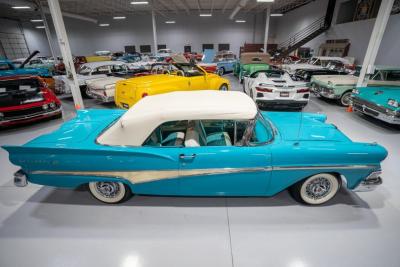 1958 Ford Fairlane 500 Galaxie Sunliner