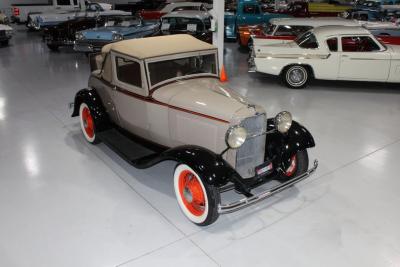 1932 Ford Model 18 Sports Coupe