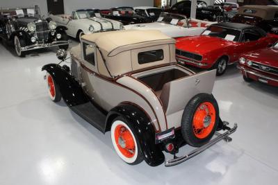 1932 Ford Model 18 Sports Coupe