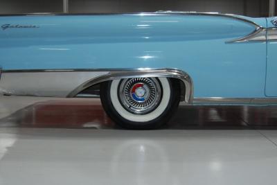 1959 Ford Fairlane 500 Galaxie Skyliner