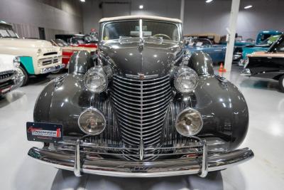 1940 Cadillac Series 75 Convertible Sedan