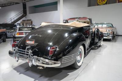 1942 Packard Eight Series 2021 Convertible Coupe