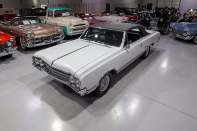 1965 Oldsmobile Cutlass 442 Convertible