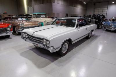 1965 Oldsmobile Cutlass 442 Convertible