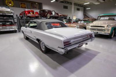 1965 Oldsmobile Cutlass 442 Convertible