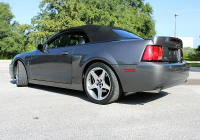 2003 Ford Mustang