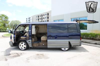 1995 Nissan Caravan