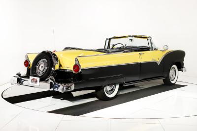 1955 Ford Fairlane Sunliner