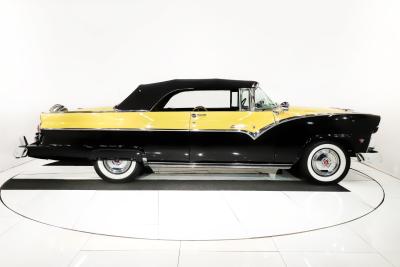 1955 Ford Fairlane Sunliner