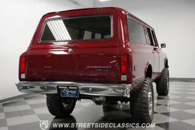 1972 Chevrolet Suburban 4X4 Restomod