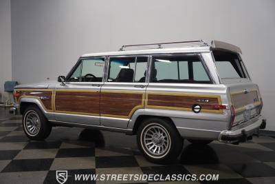 1991 Jeep Grand Wagoneer HEMI Restomod