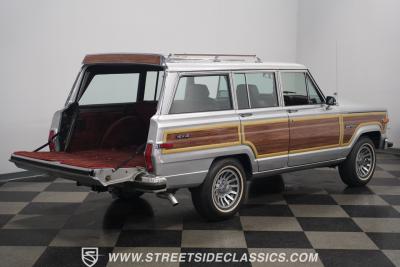 1991 Jeep Grand Wagoneer HEMI Restomod