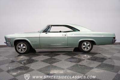 1966 Chevrolet Impala SS 427 L72