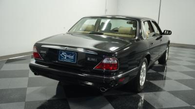 2001 Jaguar XJ8