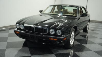 2001 Jaguar XJ8