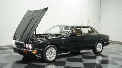 2001 Jaguar XJ8