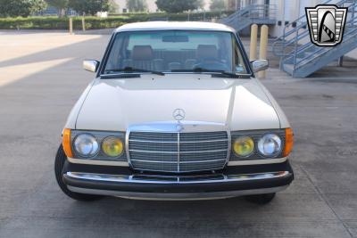 1985 Mercedes - Benz 300D