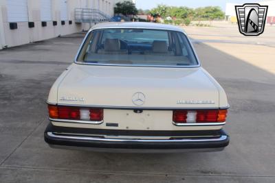 1985 Mercedes - Benz 300D