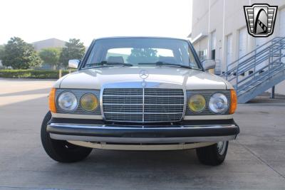 1985 Mercedes - Benz 300D