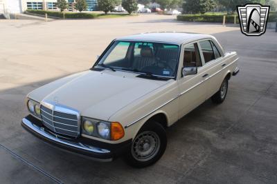 1985 Mercedes - Benz 300D