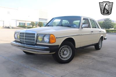 1985 Mercedes - Benz 300D