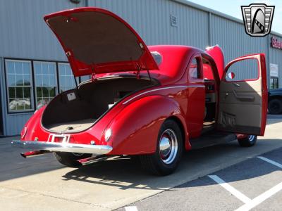 1939 Ford Deluxe