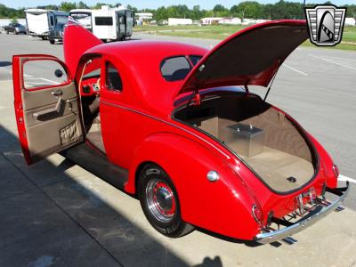 1939 Ford Deluxe