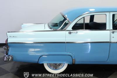 1955 Ford Fairlane Town Sedan