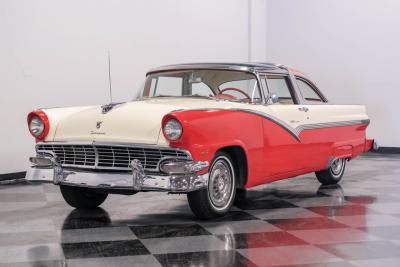 1956 Ford Fairlane Crown Victoria Skyliner