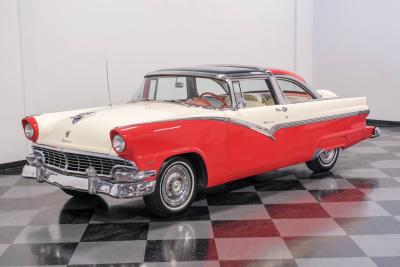 1956 Ford Fairlane Crown Victoria Skyliner