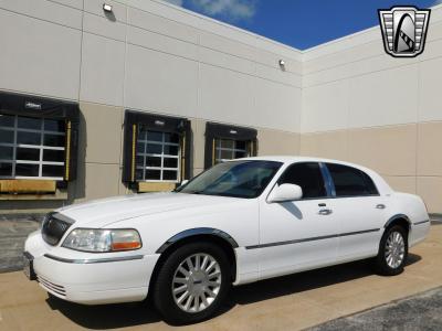 2003 Lincoln Town Car