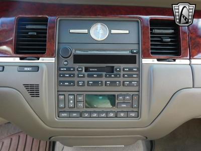 2003 Lincoln Town Car