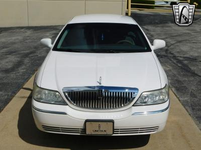 2003 Lincoln Town Car