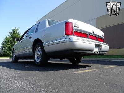 1997 Lincoln Town Car