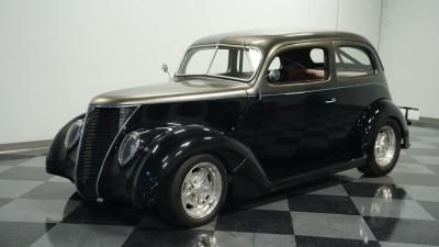 1937 Ford Tudor Pro Street Supercharged