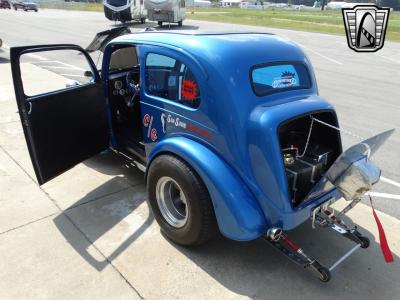 1948 Ford Anglia