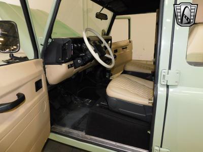 1987 Land Rover Defender