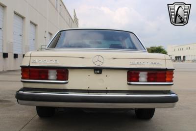 1985 Mercedes - Benz 300CD