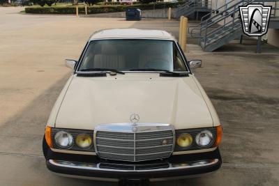 1985 Mercedes - Benz 300CD