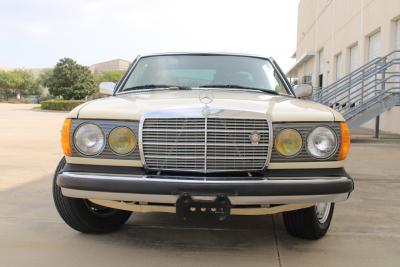 1985 Mercedes - Benz 300CD