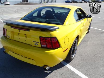 2004 Ford Mustang