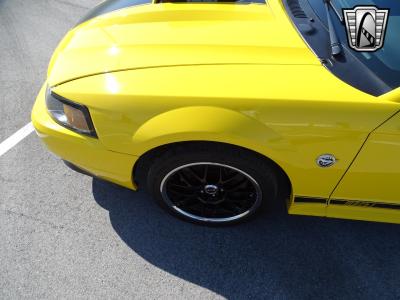 2004 Ford Mustang