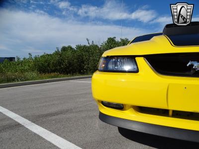 2004 Ford Mustang