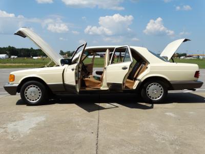 1982 Mercedes - Benz 300SD